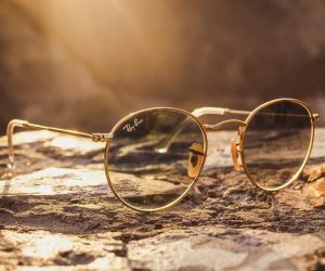 O sol aparece… e o estilo também. ☀️Um bom óculos de sol não serve apenas para proteger os olhos